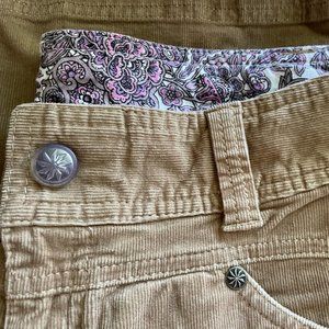 RARE: Athleta knee shorts, size 2, SOFT